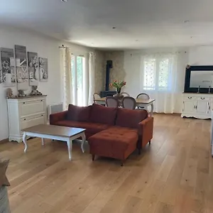 Charmant Deux-pièces Dans Avec Piscine Privée Appartement